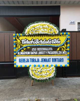 Papan Bunga Duka di Ampalu